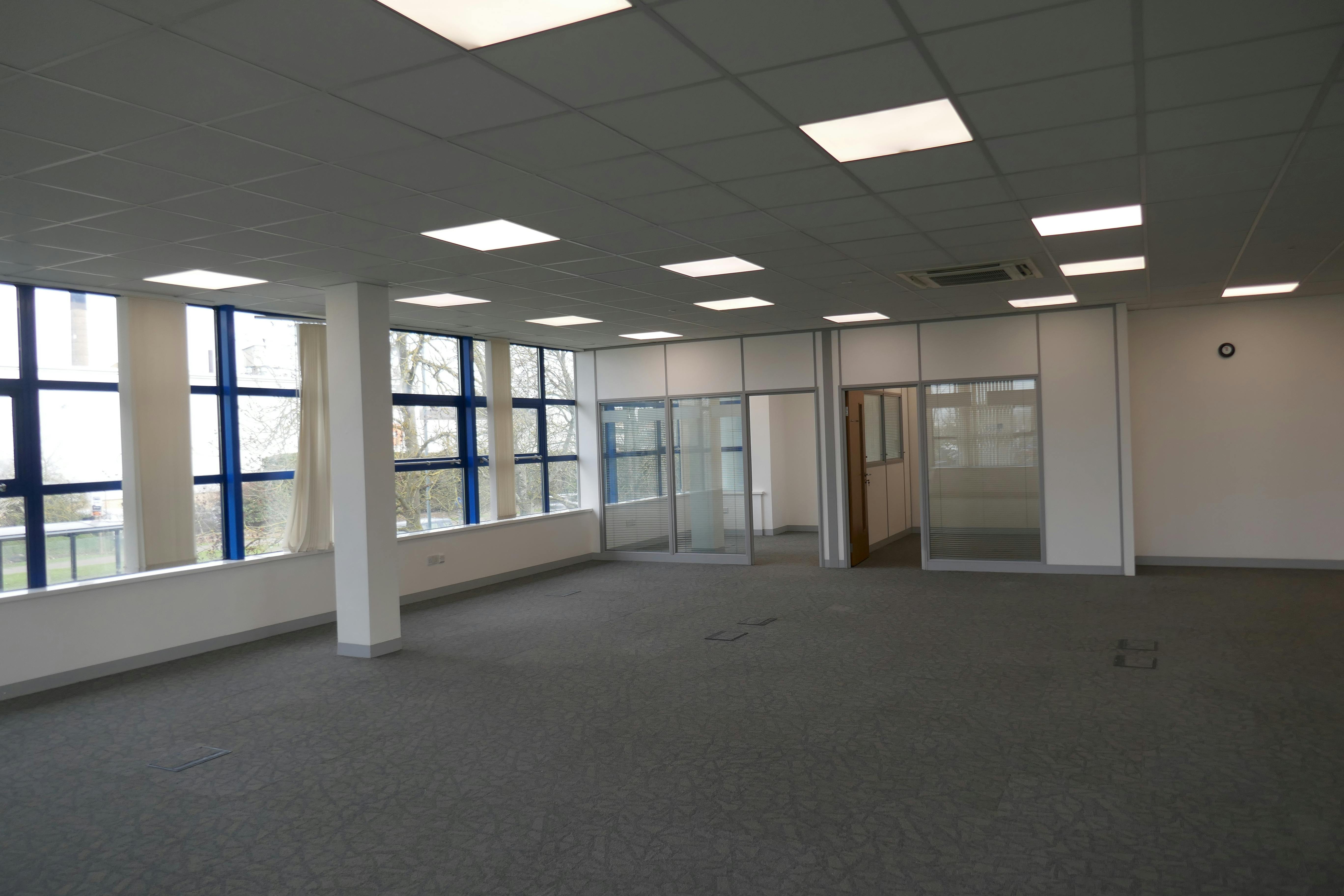 1 Astra Centre, First Floor, Harlow, Offices To Let - P1060765.JPG