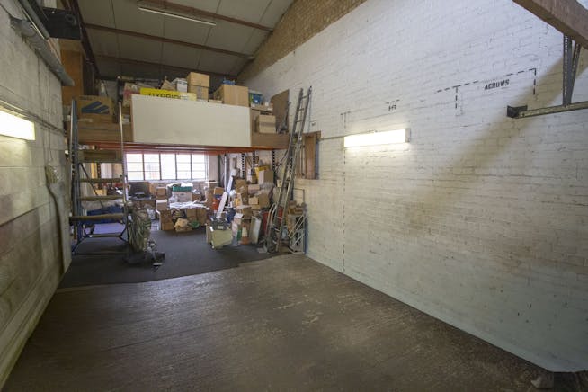 Unit 2a, Penfield Estate, Uxbridge, Industrial / Warehouse / Industrial / Warehouse To Let - 3.jpg