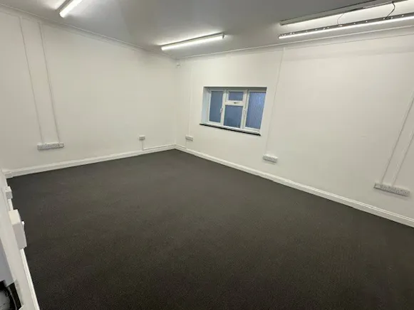 6-7 Boundary Road, Haverhill, Industrial To Let - Office 2.jpg