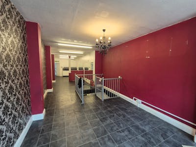 4 The Rock, Bury, Office / High Street Retail To Let - Shop floor