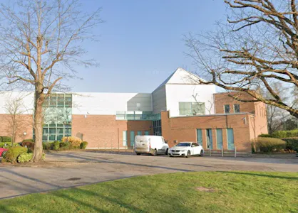 1 Southwood Business Park, Armstrong Mall, Farnborough, Industrial / Warehouse To Let - Unit 1 front aspect