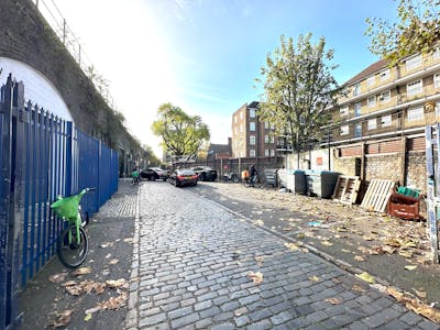 Arch 186 Hercules Road, Waterloo, Waterloo, Industrial / Leisure / Office To Let - External i.jpg