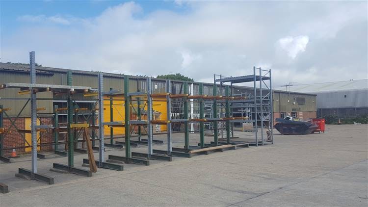 Industrial Unit in Weymouth - photo 2