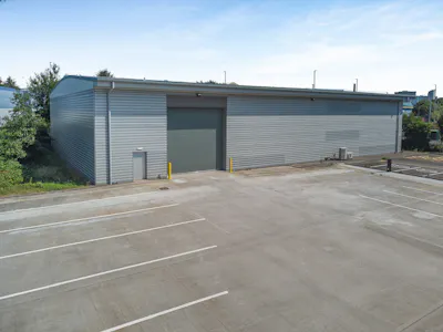 Unit 16, Central Trading Estate, Mosley Road, Trafford Park, Industrial To Let - 8698361-exterior40-800.jpg
