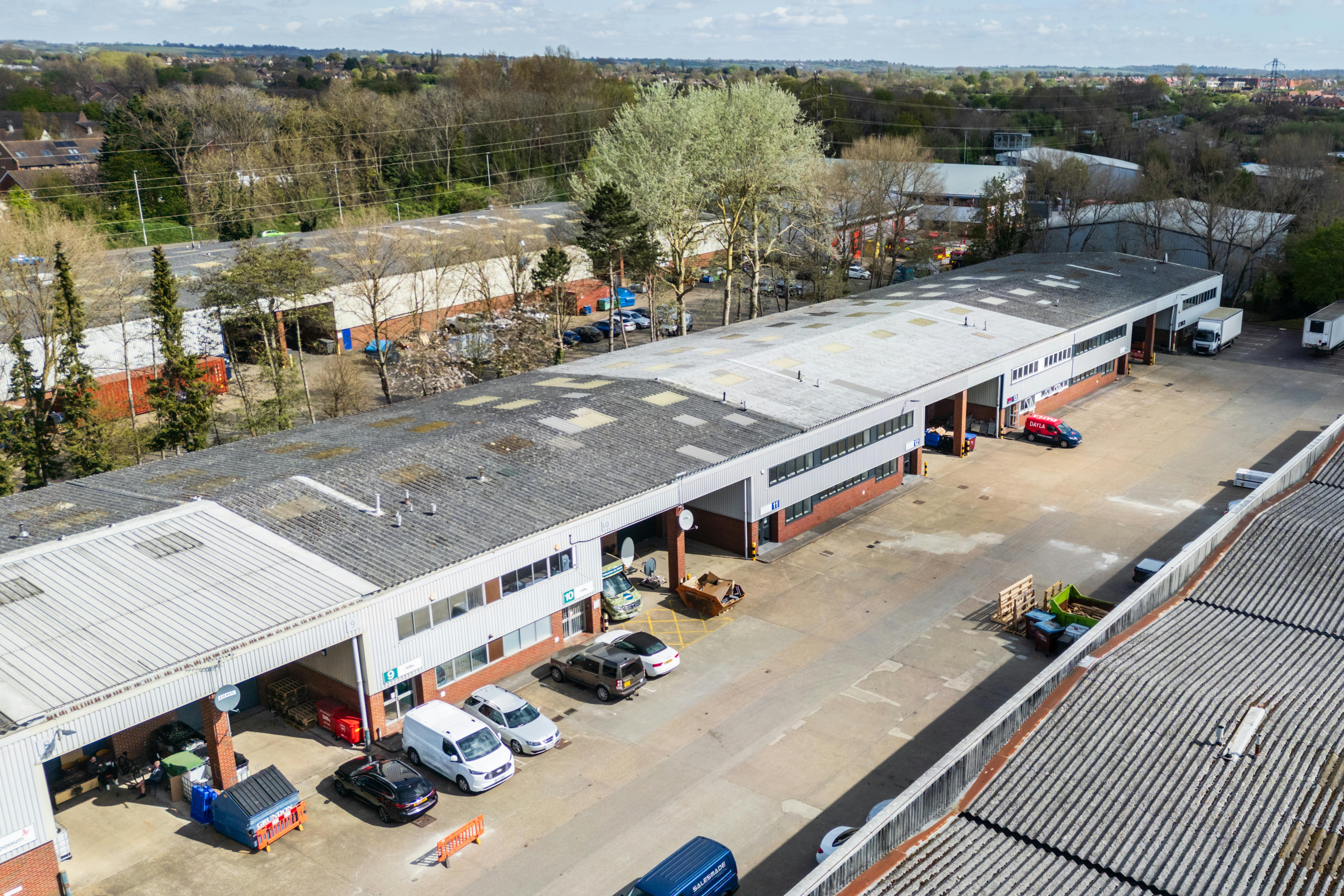 Unit 15, Stocklake Park Industrial Estate, Aylesbury, Industrial To Let - HLP_R_250414_5201.jpg