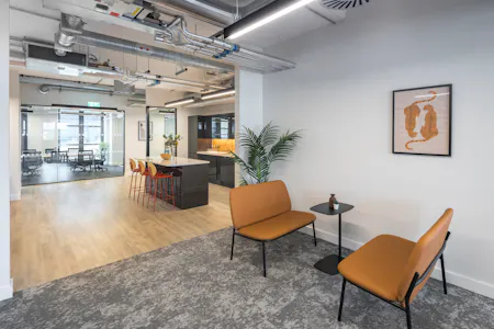 4 Chiswell Street, London, Office To Let - CHIS_006.jpg