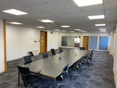 Madeley House, John Charles Way, Leeds, Office For Sale - IMG_2893.jpg