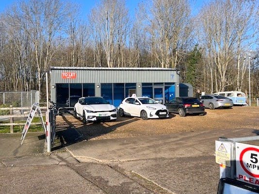 Unit 7, Guildford, Retail To Let - External c i.jpg