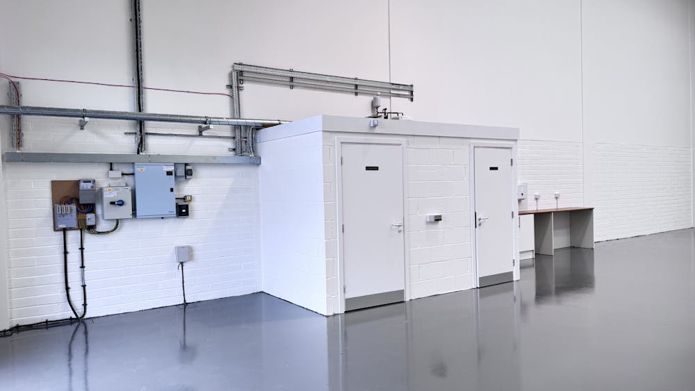 Unit 9, Davies Road Trade Centre, Davies Road - Image 4