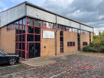 22 The Business Centre, Wokingham, Industrial/Logistics / Industrial / Warehouse To Let - Unit 22 Business Centre  Exterior 4.jpg