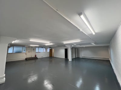 77B King Henrys Road, London, Industrial To Let - internal 5.jpg