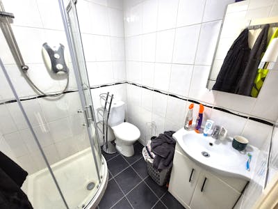 187 & 187a, Bramhall Lane, Stockport, Residential / Retail For Sale - 20250709_092120.jpg