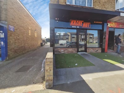 122 Eastwood Old Road, Leigh-on-Sea, Retail To Let - c16216bf-WhatsApp 20Image 202026-04-20 20at 2014.48.05.jpeg