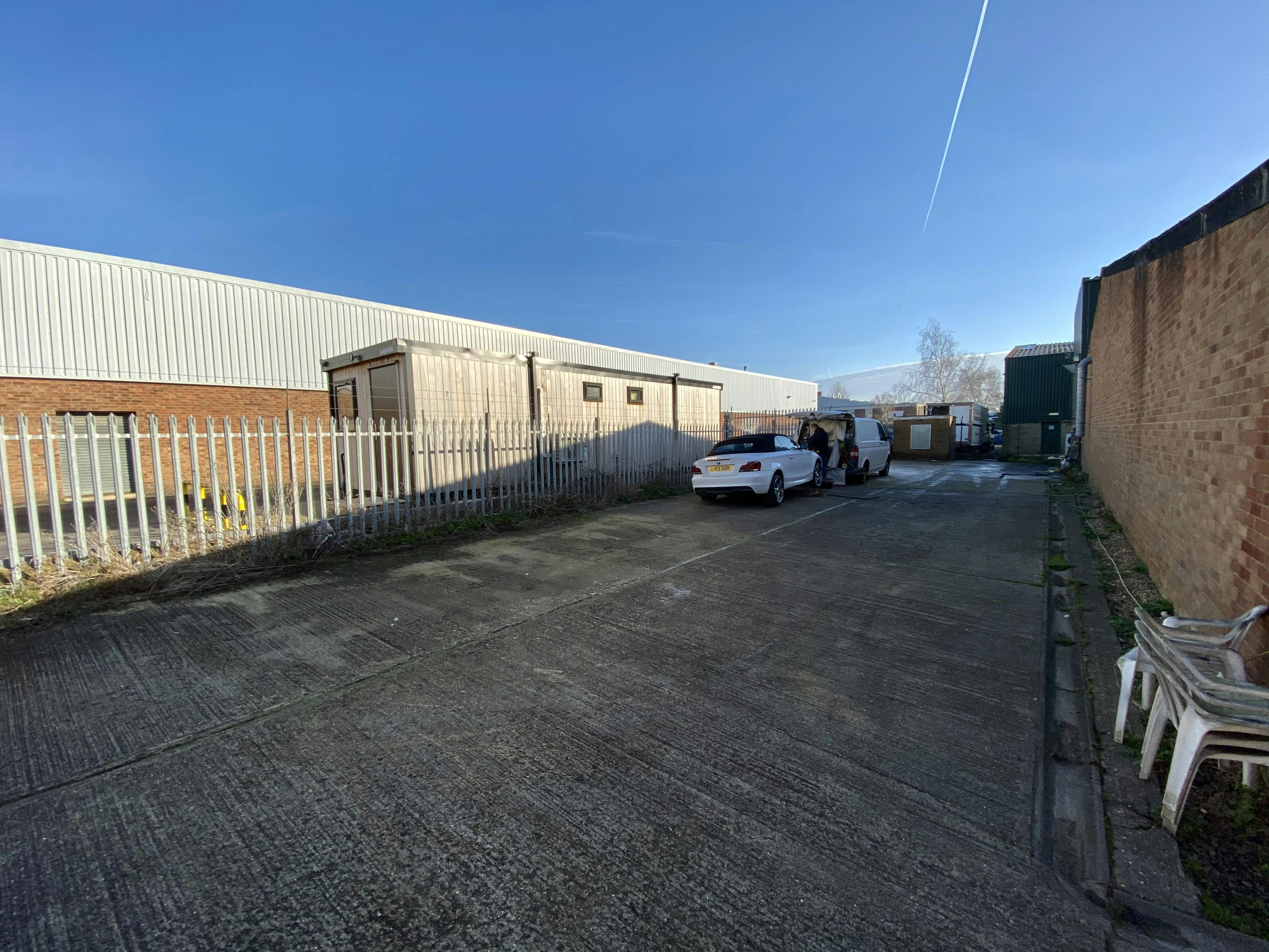 3A Wenman Road, Thame, Industrial To Let / For Sale - IMG_5491.jpg