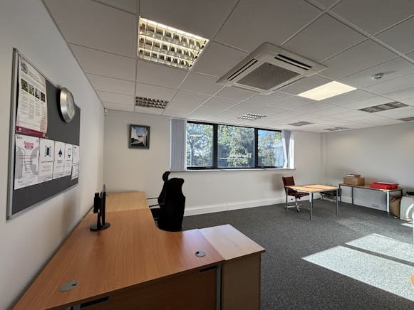 First Floor, 2A Greenwood Court, Bury St. Edmunds, Office / Office To Let - IMG_3724 Large.JPG