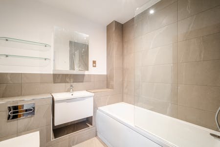 28 Woodseer Street, London, Residential To Let - Woodseer St 28 F5  20.jpg