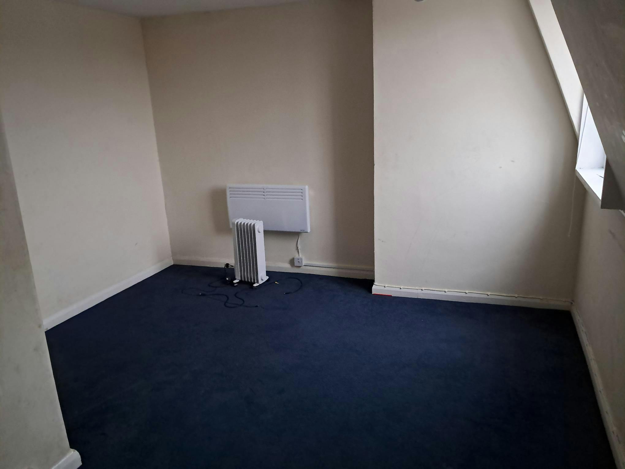 29 Peach Street, Wokingham, Other / Retail To Let - 1000001385.jpg