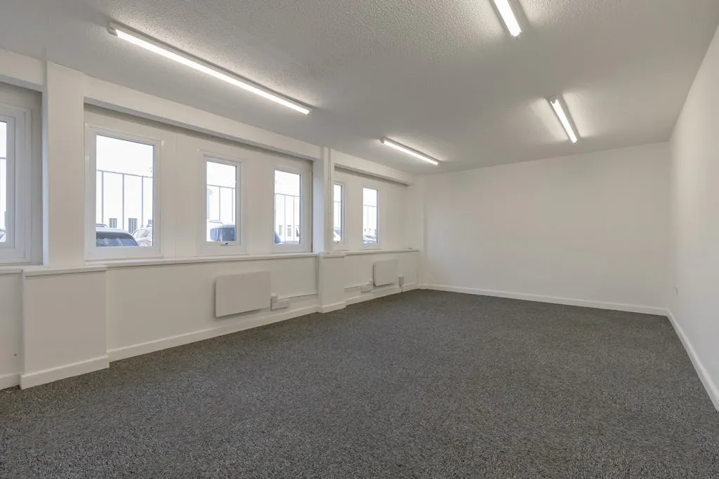 Unit 18 Maxwell Road Industrial Estate, Peterborough, Industrial To Let - maxwell-road-industrial-estate_unit-unit-18_20260812-100134.jpg