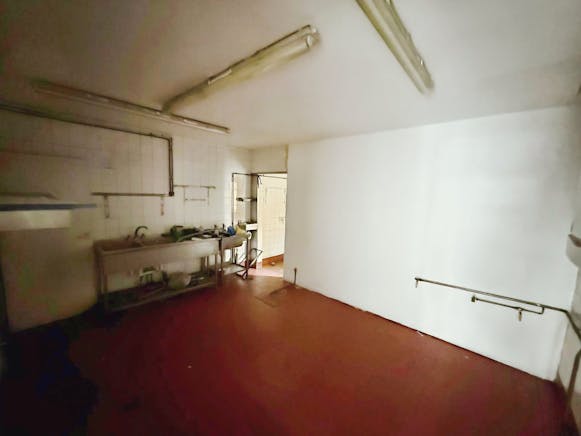 140 High Street, Rayleigh, Development / Office / Retail / Retail For Sale - 3a061168IMG20250605WA0011 1.jpg