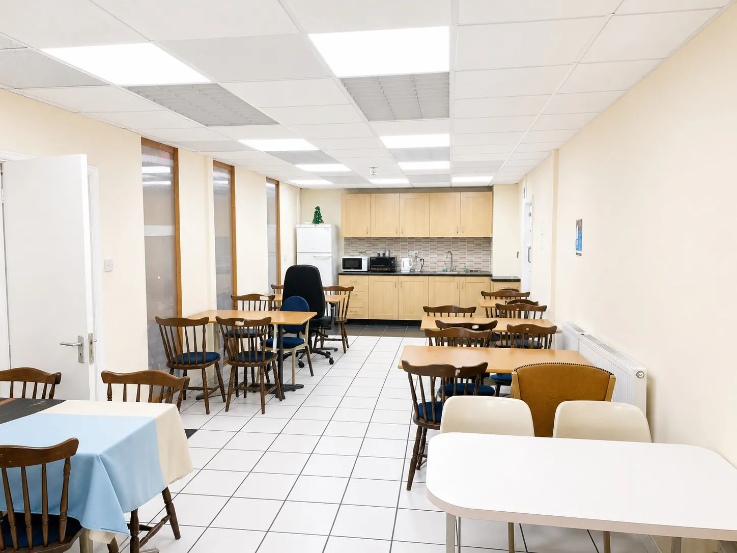 Circle Line House, Harlow, Industrial To Let - Canteen.jpeg