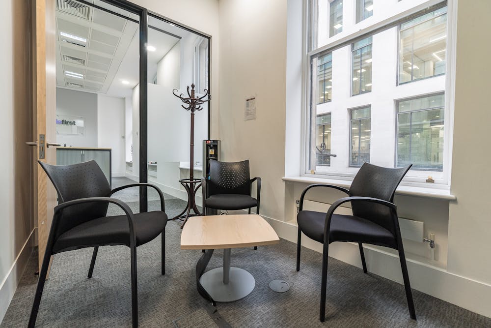 38 Lombard Street, London, Office To Let - DSC04865.jpg