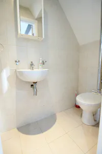 18A Accommodation Road, London, Residential Flat / Investment For Sale - IMG_0238.jpg