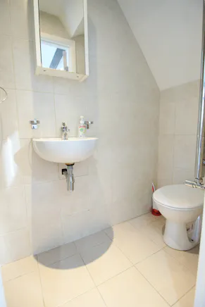 18A Accommodation Road, London, Investment For Sale - IMG_0238.jpg