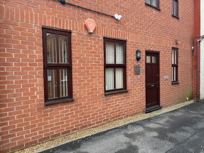 Walnut Court, 32A Rose Street, Wokingham, Serviced Office To Let - 1.jpg