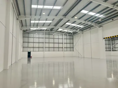 Units 5 & 6 South Cargo Centre, Feltham, Heathrow, Industrial / Warehouse To Let - 5 South Cargo - Warehouse 2.jpeg