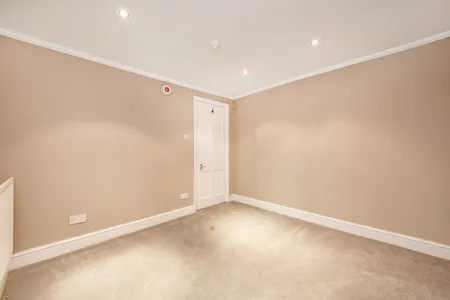 St John Street, London, Residential Flat To Let - Bedroom