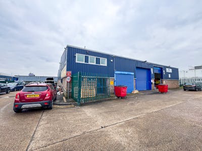 Heathway Industrial Estate, 13 Manchester Way, London, Industrial To Let - IMG_5394.jpg