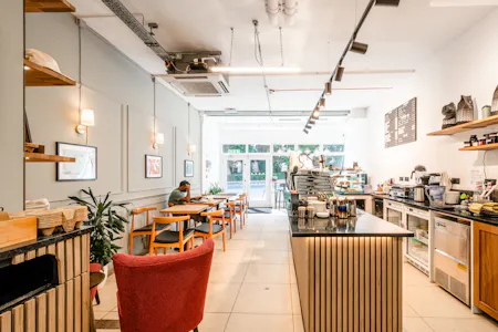 Rose & Rose, 400 St John Street, London, Leisure / Retail To Let - St John St 400 - 5.jpg