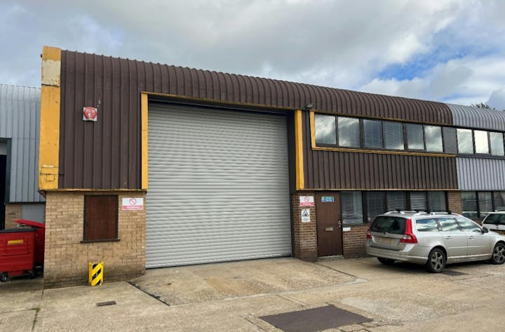 Unit 3, Molly Millars Bridge, Wokingham, Warehouse & Industrial Lease Assignment - exterior.png