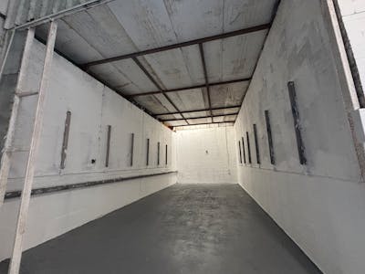 Unit E, Pantglas Industrial Estate, Caerphilly, Industrial To Let - IMG_7331.jpeg