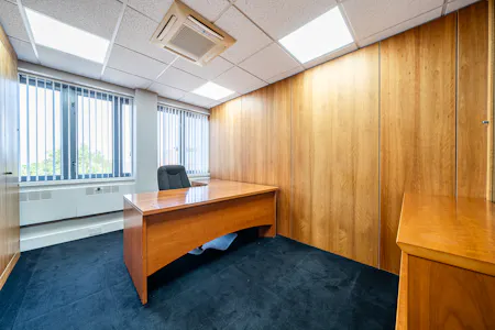 Second Floor, 869A High Road, London, Office To Let - 1482007-16-6a3e8fb7eef12.jpg