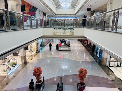 Markaz Al Bahja Mall, Al Mauj Street, Muscat, Retail To Let - Common area.jpg