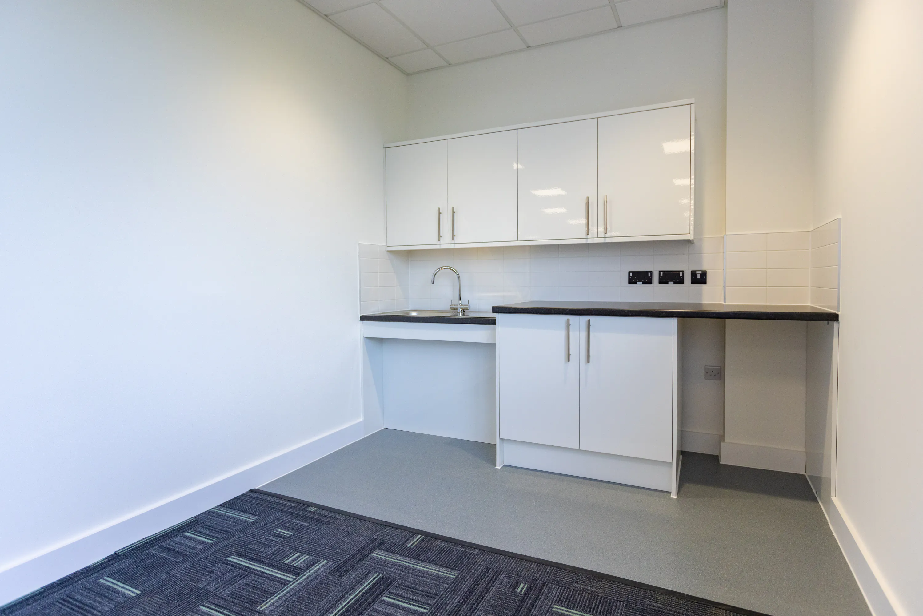 Unit 22 T45, Aire Valley Road, Leeds, West Yorkshire, LS9 0AA