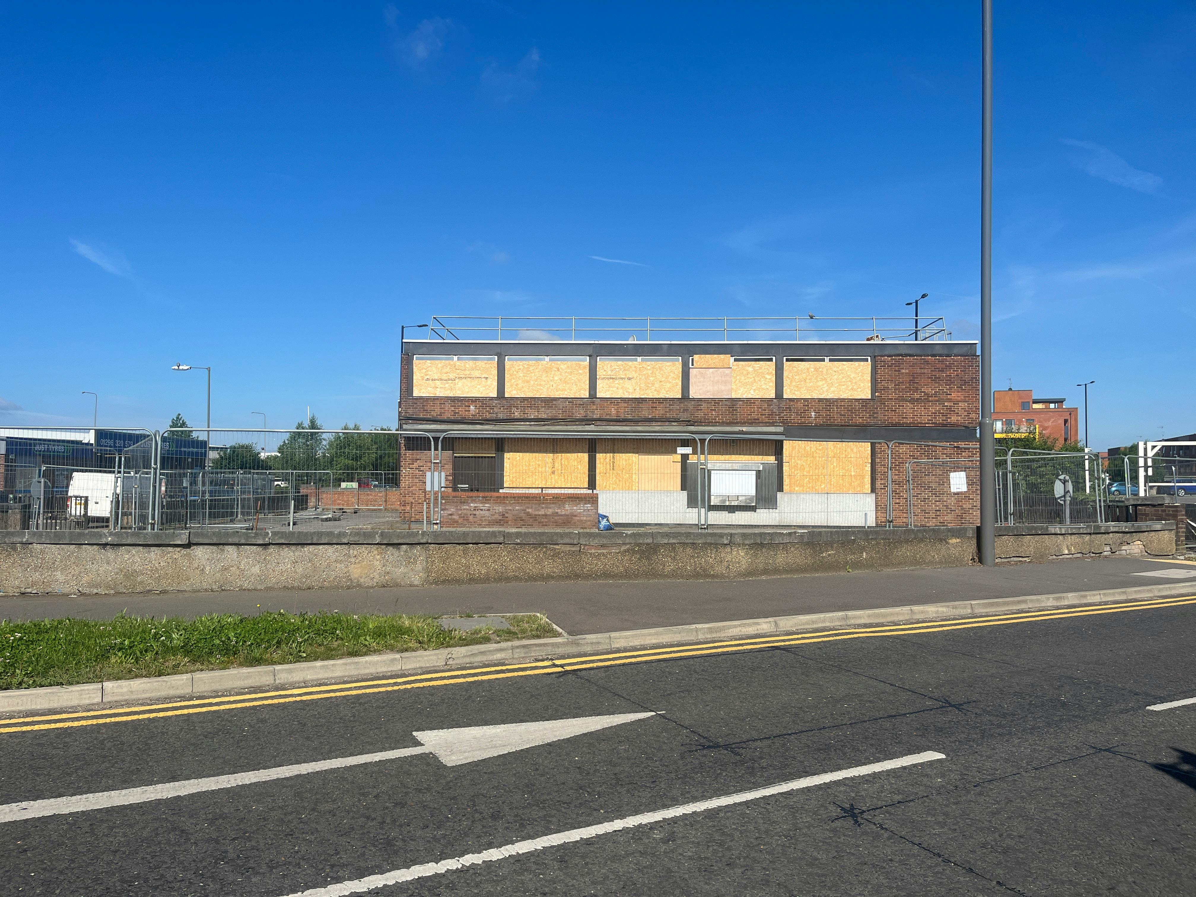 Former Lloyds Bank, 2 Gatehouse Road, Aylesbury For Sale - IMG_2928.JPG