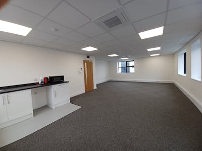 Cobham House, 27 Cobham Road, Wimborne, Office To Let - 20230309_135502.jpg