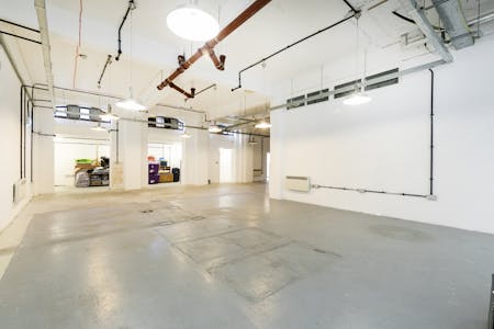 The Textile Building, Units 5 and 5a - 2a Belsham Street, London, Leisure / Office / Studio / Workshop To Let - Unit 5 The Textile Building 4.jpg