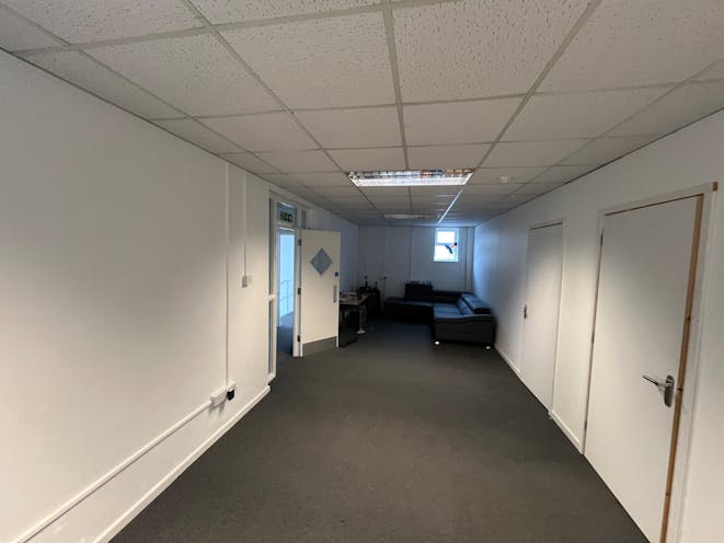 59-61 Milford Trading Estate, Reading, Industrial / Warehouse To Let - IMG_1181.JPG