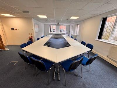 Meridian House, Bromsgrove, Office To Let / For Sale - IMG_3556.JPG
