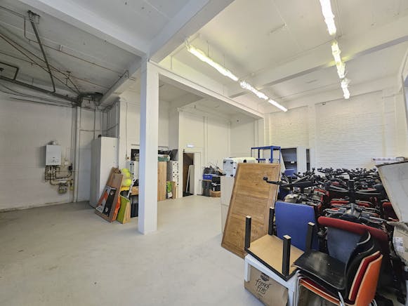 Unit 15 Chiltern Business Village, Uxbridge, Industrial / Warehouse / Industrial / Warehouse To Let - 2.jpg