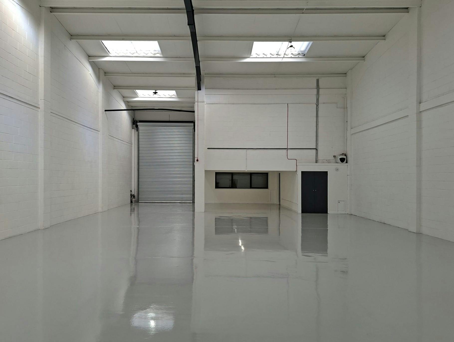 Industrial Unit in Croydon - photo 3