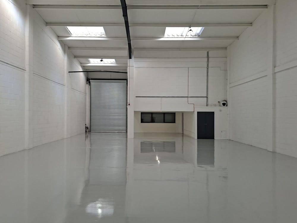 Units 2 & 4, 79 Sumner Road, Croydon, Industrial / Warehouse To Let - U2&4, 79 Sumner Rd interior.jpg