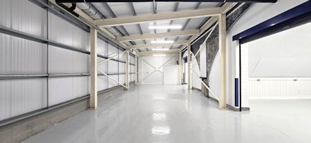 Arches 81-82, Rosebank Road, London, Industrial To Let - 20260502_135350 - Edited.jpg