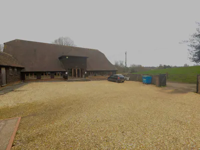 Lydling Barns 1, Puttenham Lane, Shackleford, Office To Let - PXL_20260312_153008778.jpg