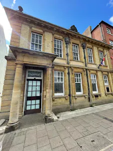 39 High St Hampshire, Lymington, Office To Let - IMG_5460.jpeg
