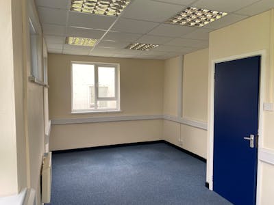 Unit 290, Hartlebury Trading Estate, Hartlebury, Worcester, Industrial / Industrial/Logistics / Industrial / Storage / Industrial / Warehouse To Let - IMG-2264.jpg