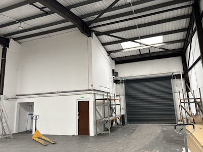 Units 9 & 10, Tafarnaubach Industrial Estate, Tredegar, Industrial To Let - IMG_1719.jpg